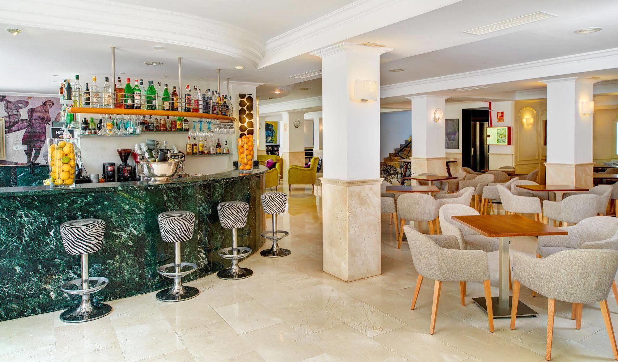 Hotel Morito Cala Millor  Extérieur photo
